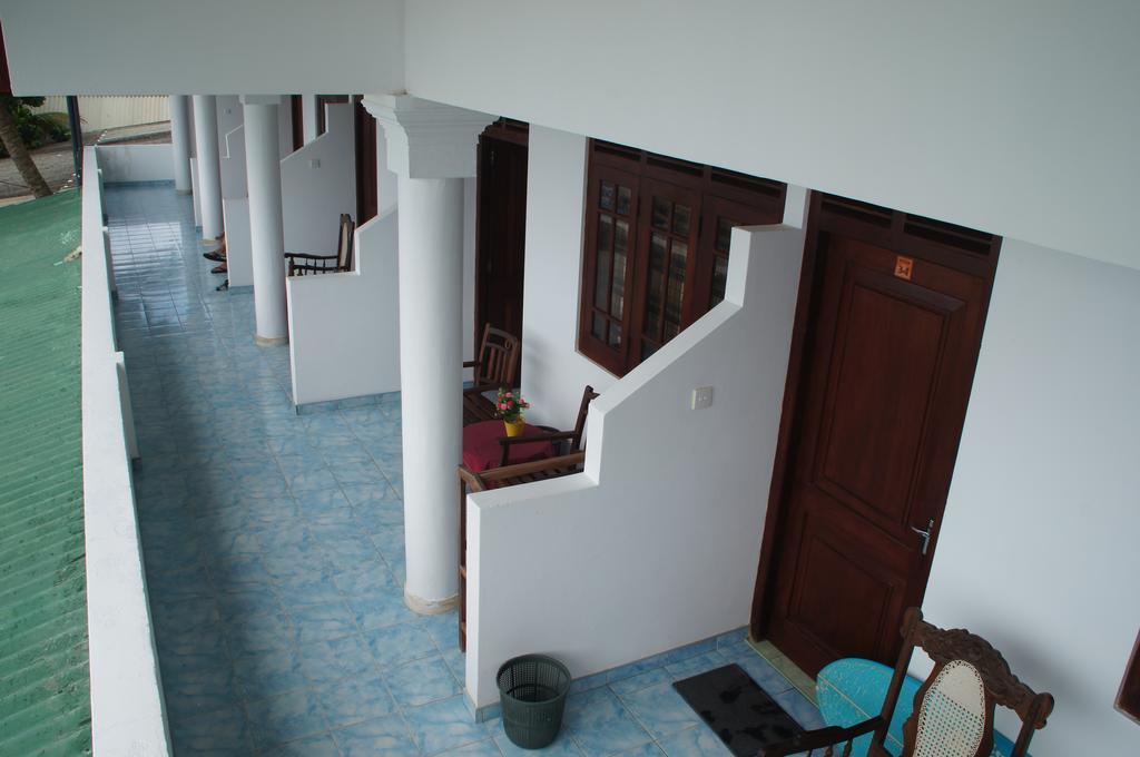 Ritas Hotel Hikkaduwa Room photo